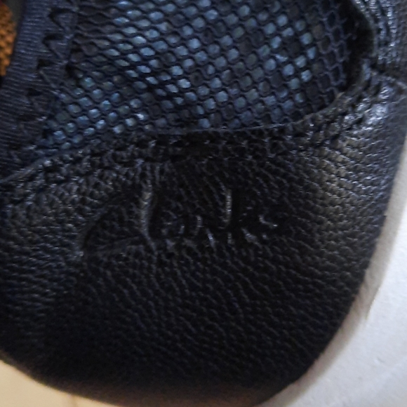 Clarks Active Trigenic Sneaker/Shoe - Picture 4 of 4